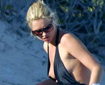 Kate Moss nipple